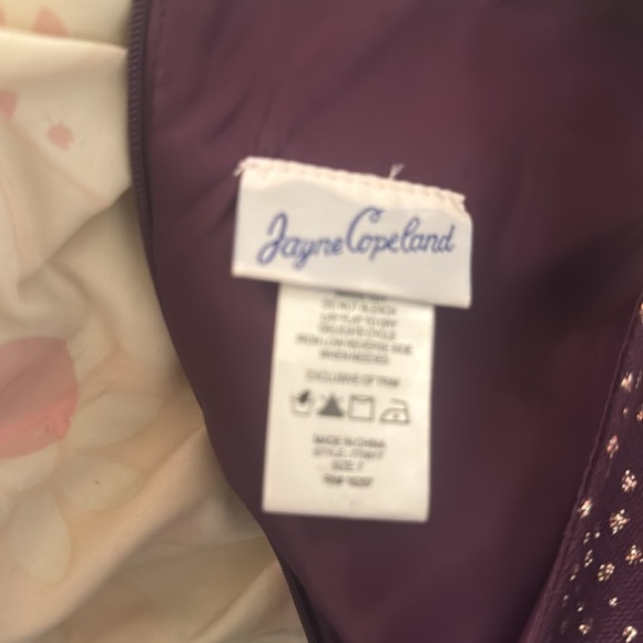 Girls size 7 dress - Picture 2 of 3